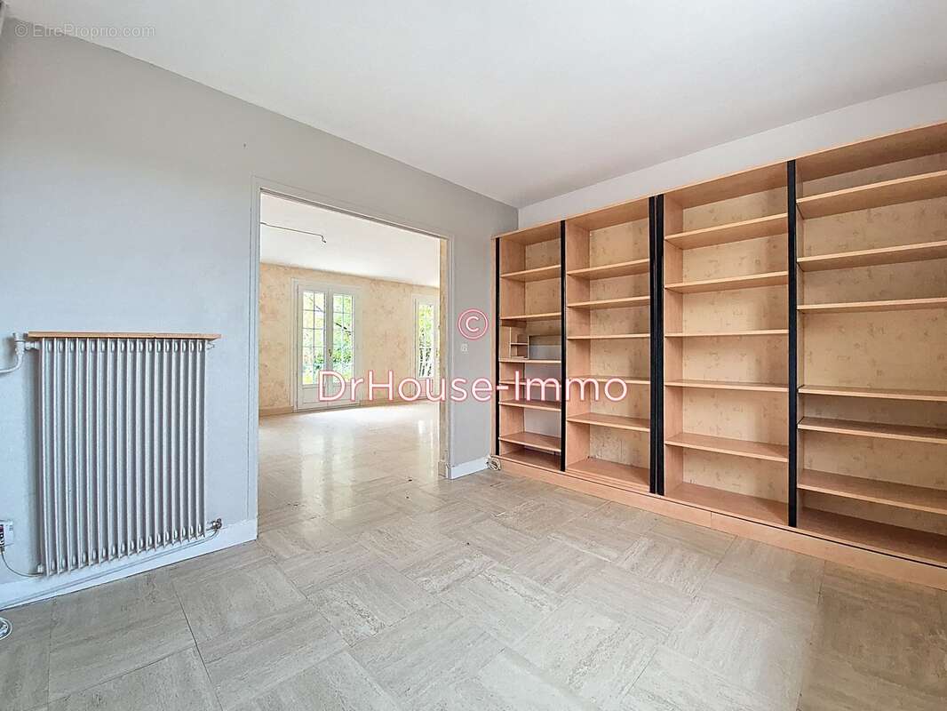 Maison à SAINT-CHERON