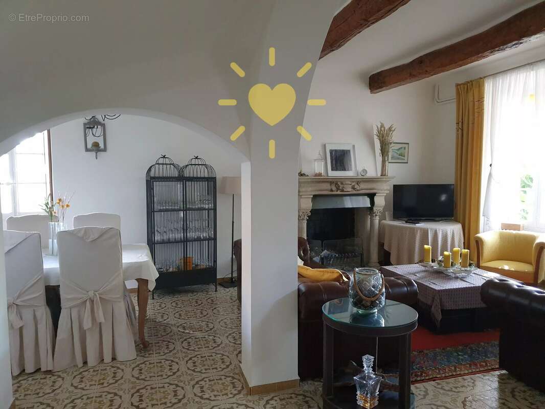 Bastide provencale renovee au calme accessible a pied du village - photo 28