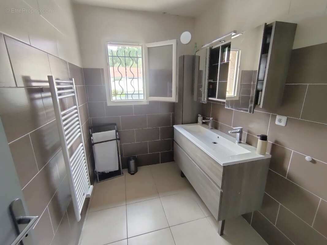 Maison à SAINT-PIERRE-D'ALLEVARD