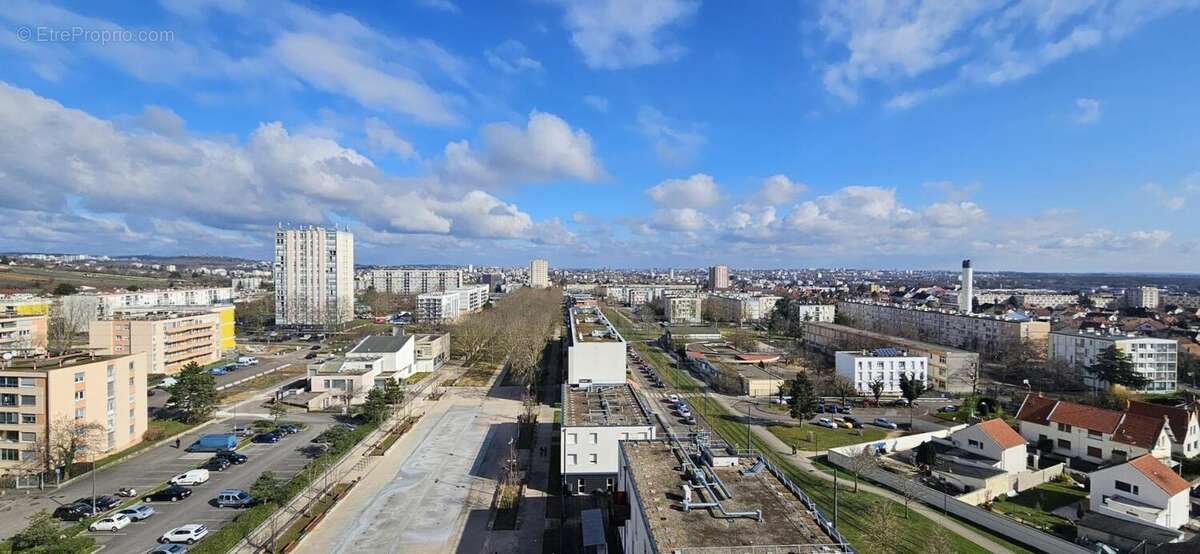 Appartement à CHENOVE