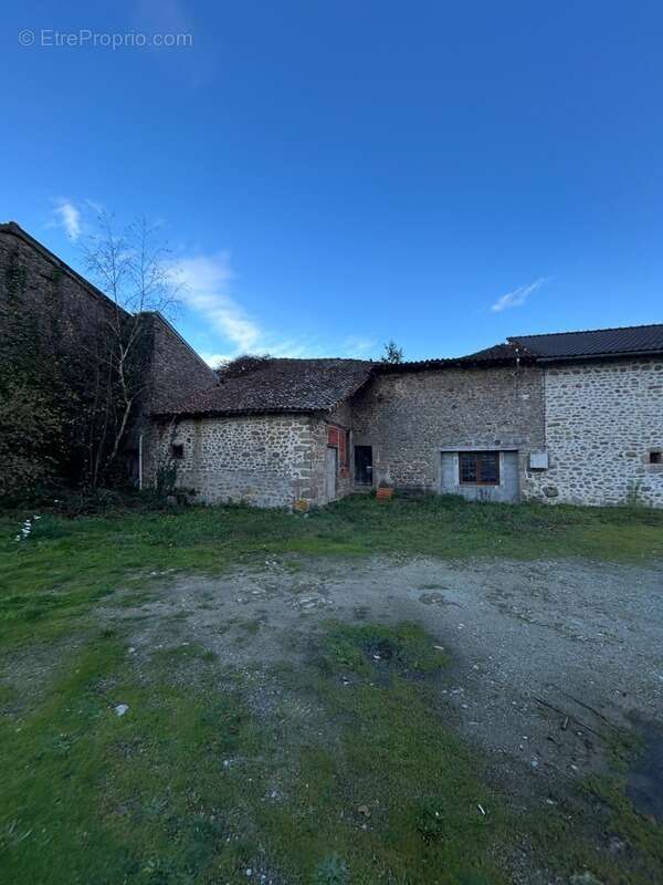 Maison à BESSINES-SUR-GARTEMPE