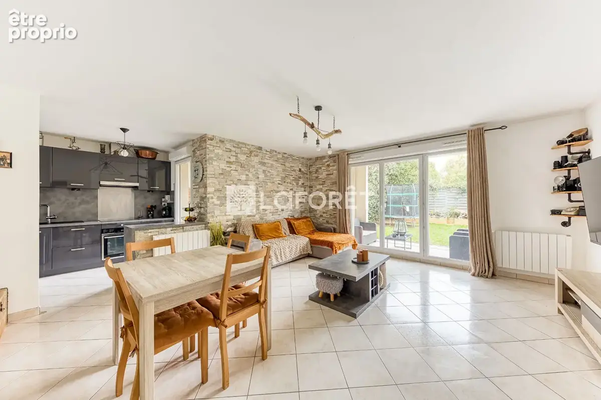 Photo Appartement à Pontault-Combault au prix de 255 000€