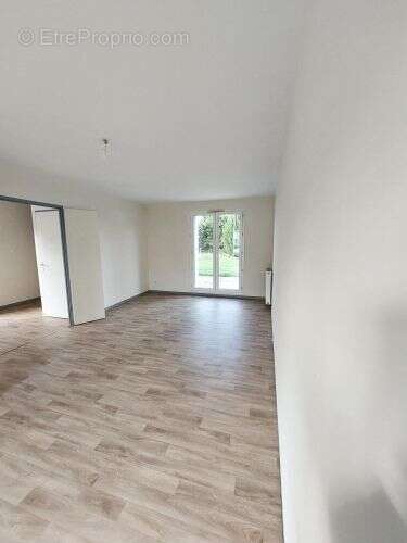 Profitez des frais de notaire réduits pour ce pavillon avec 3 chambres, garage et jardin - photo 3