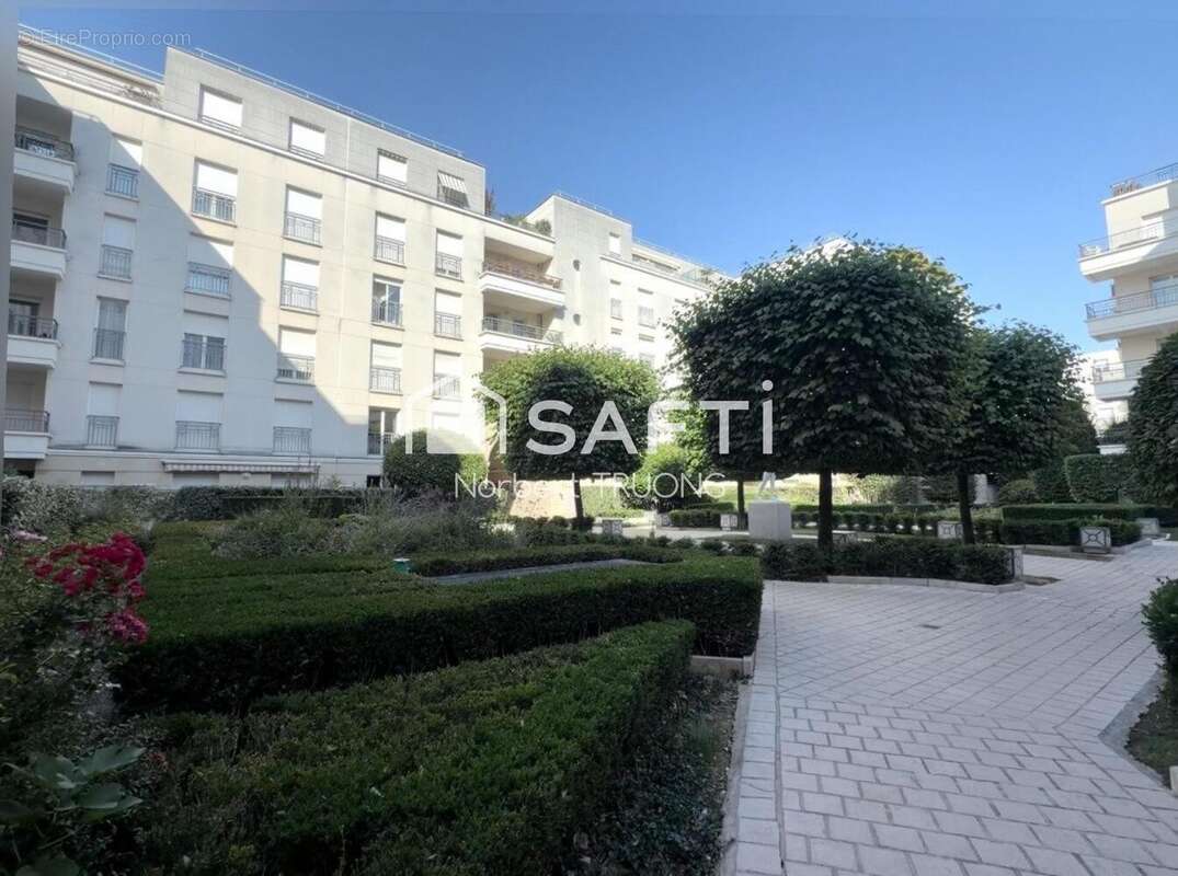 Appartement 73 m² à Issy-Les-Moulineaux  - photo 3