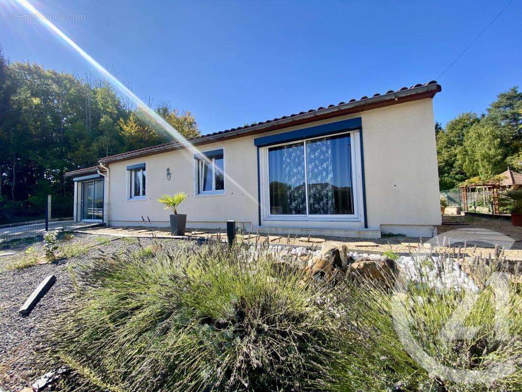 Maison à RILHAC-RANCON