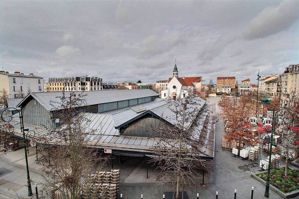 Appartement à LA GARENNE-COLOMBES