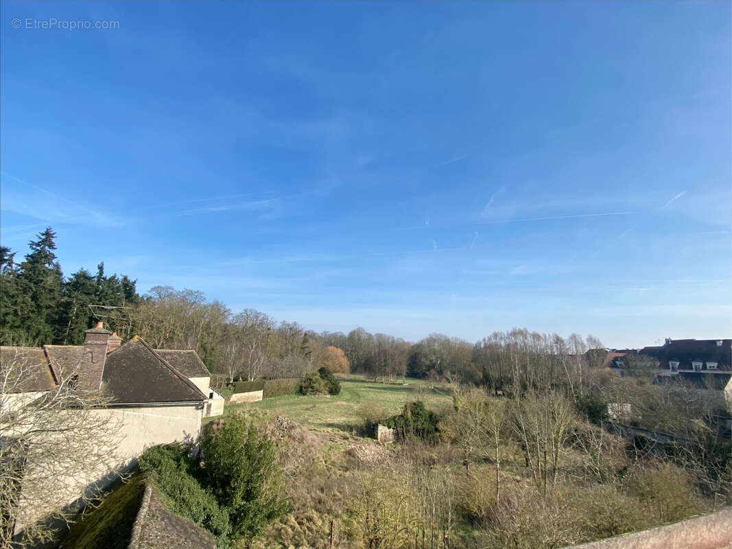 Appartement à HOUDAN