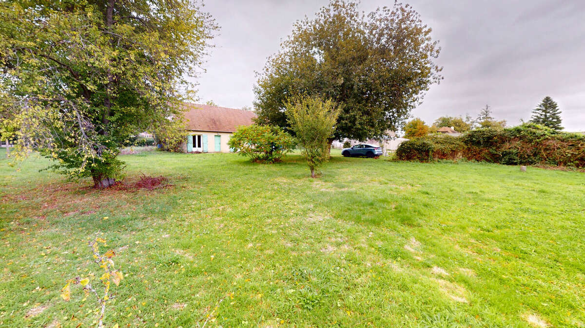 Maison à TILLY-SUR-SEULLES