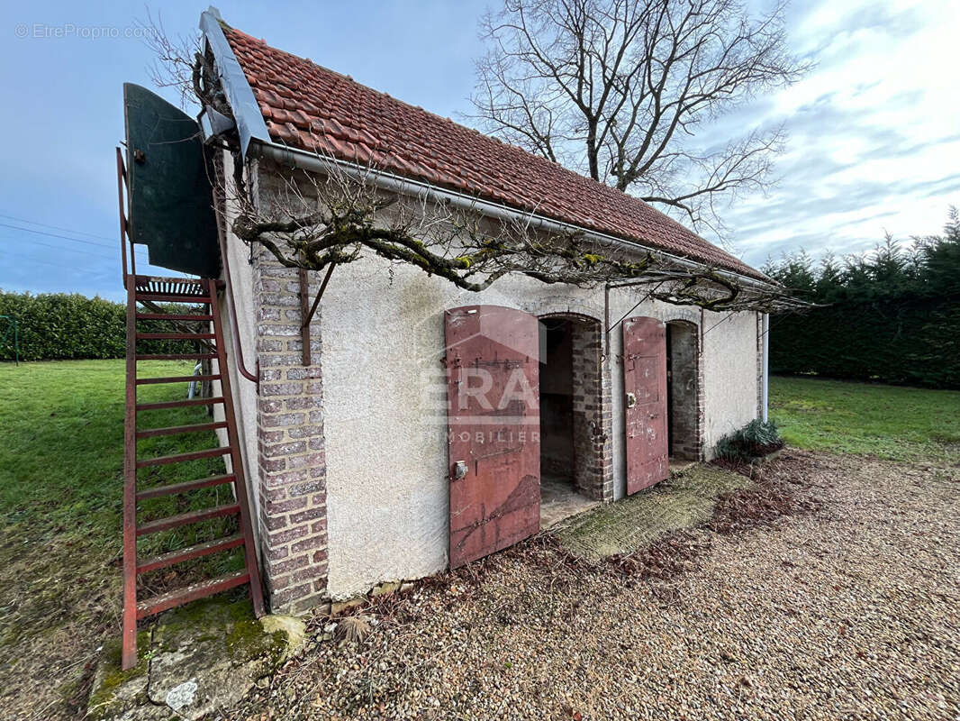 Maison à VILLAINES-SOUS-LUCE