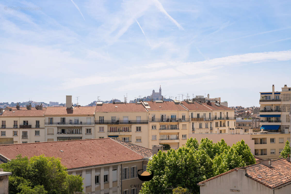 Appartement à MARSEILLE-5E
