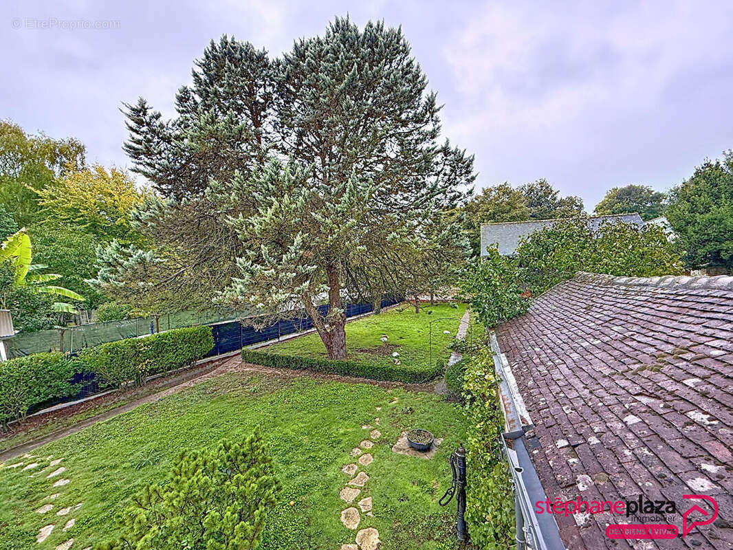 Maison à SAINTE-MAURE-DE-TOURAINE