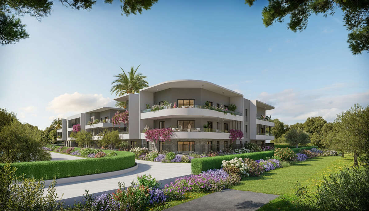 Appartement à LA ROQUETTE-SUR-SIAGNE