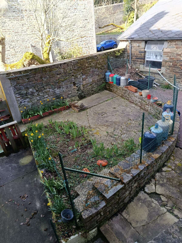 Maison à CONDE-SUR-NOIREAU