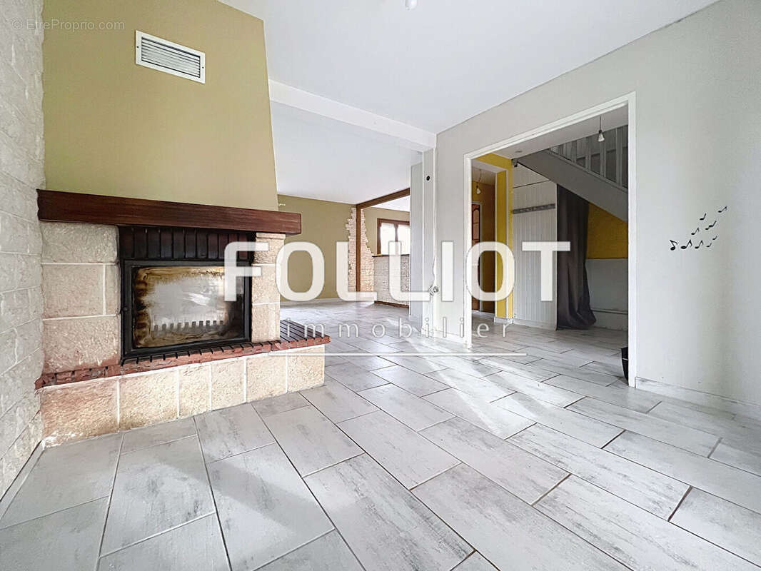 Maison à NOYERS-BOCAGE