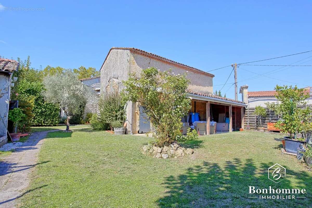 Maison à SAINT-SELVE