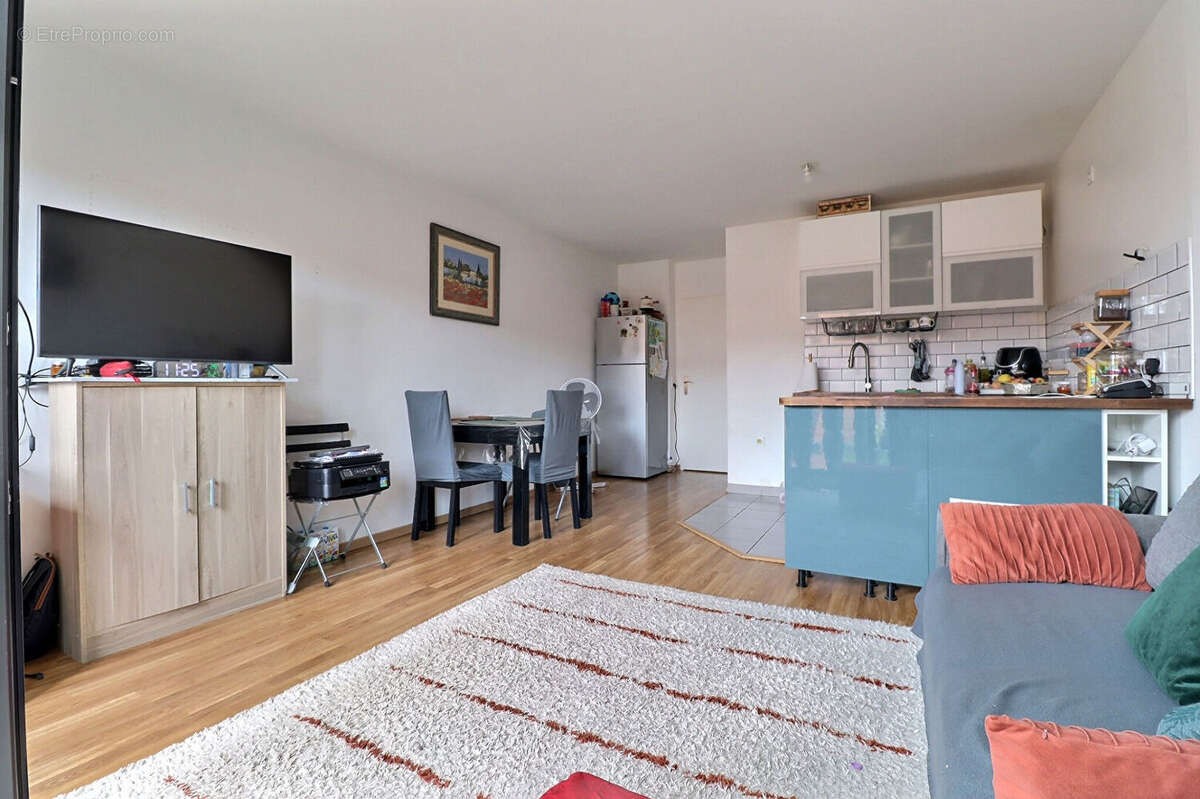 Appartement à AUBERVILLIERS