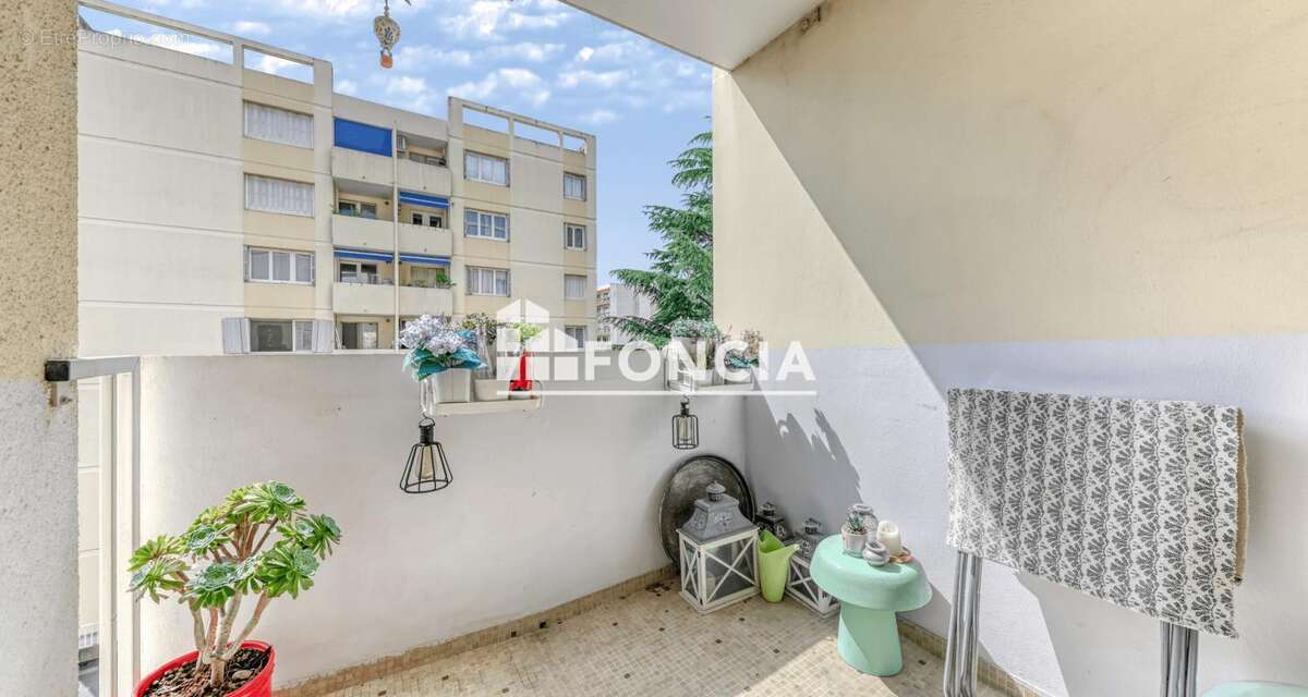 Appartement à LYON-7E
