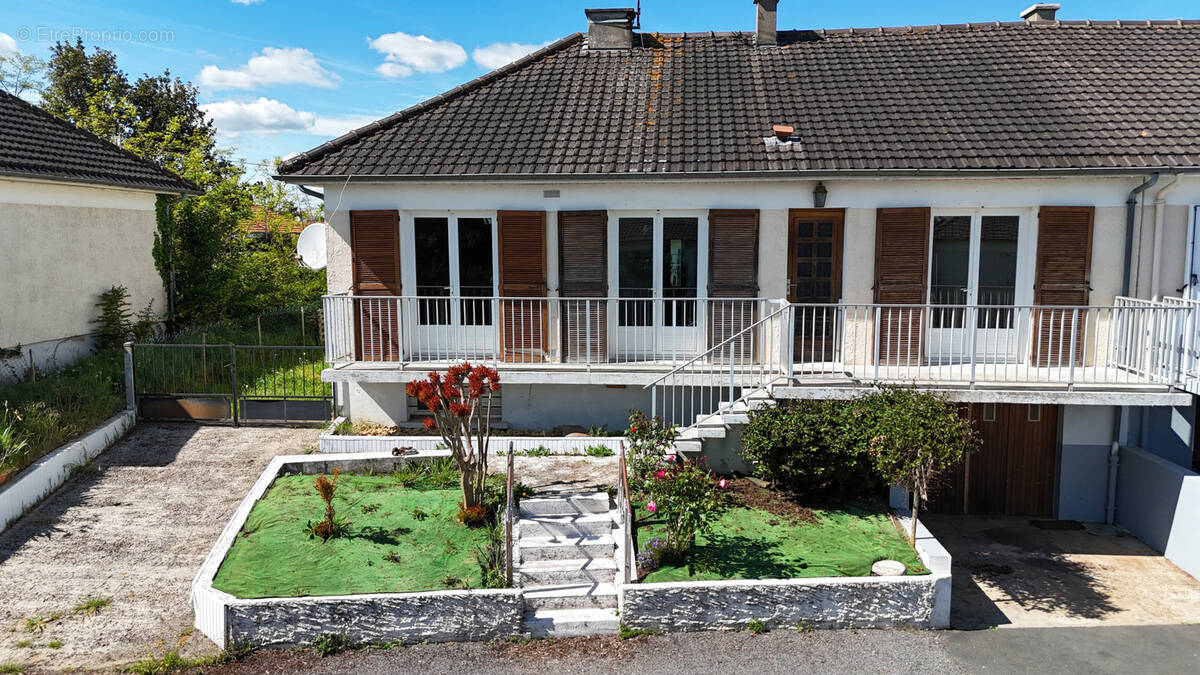 Maison à CHATELLERAULT