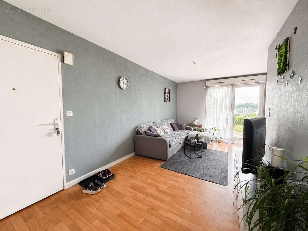 Appartement 63 m² à Loudeac  - photo 2