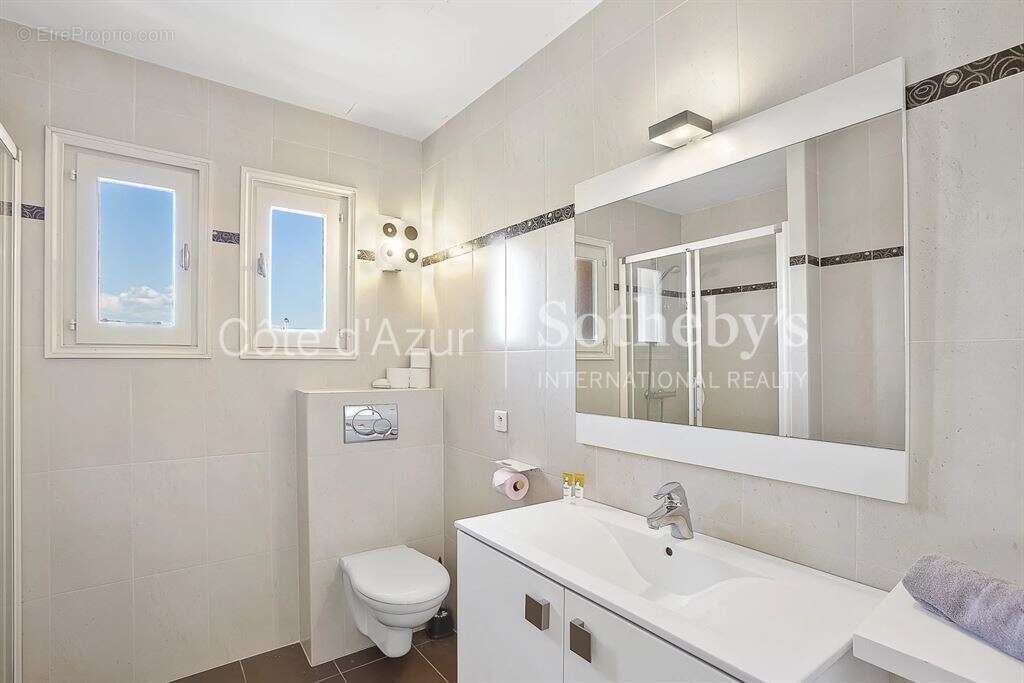 Maison à THEOULE-SUR-MER