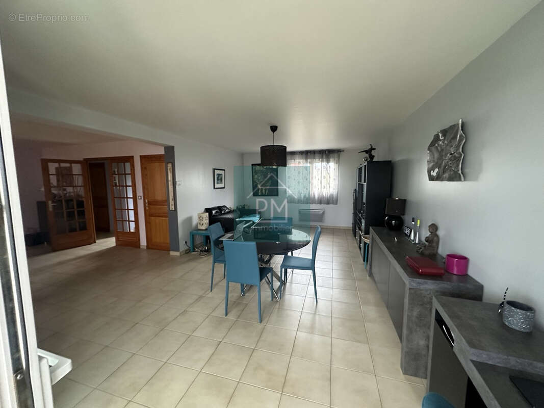 Pavillon d'habitation avec local professionnel indépendant   montdidier (80500) - photo 6