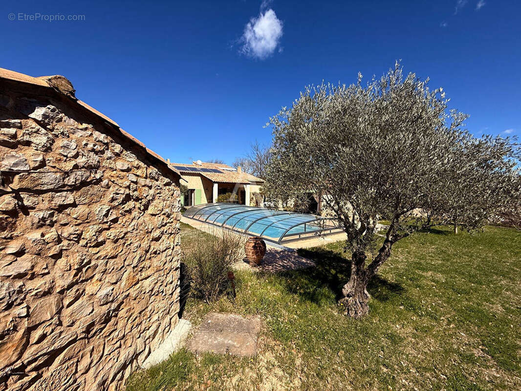 Maison à VINON-SUR-VERDON