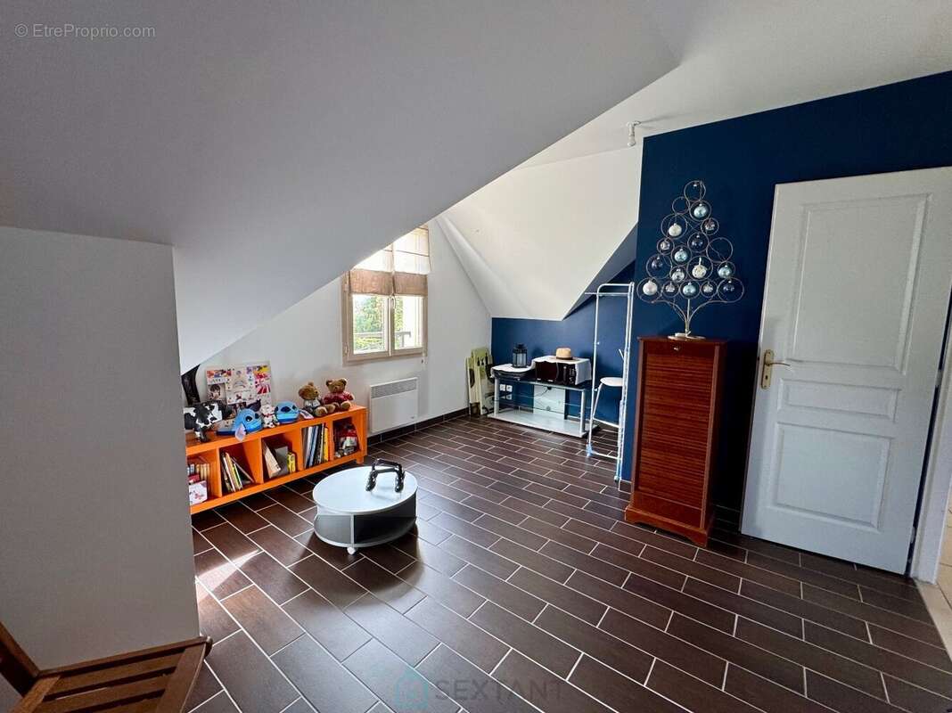 Maison à MOUSSEAUX-SUR-SEINE