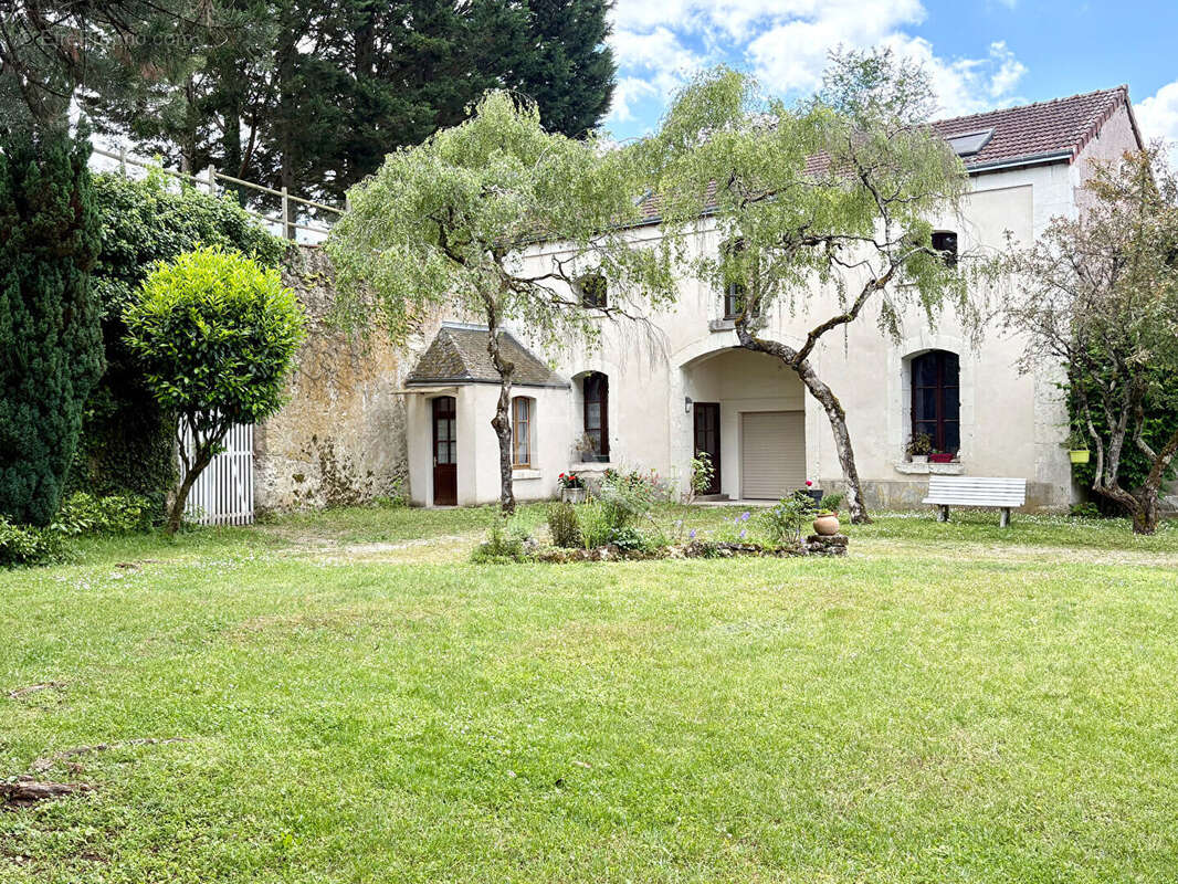 Maison à SAINT-JULIEN-DE-CHEDON