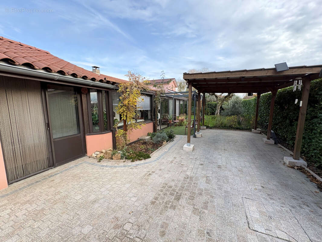 Maison à SAINT-ANDRE-DE-CORCY