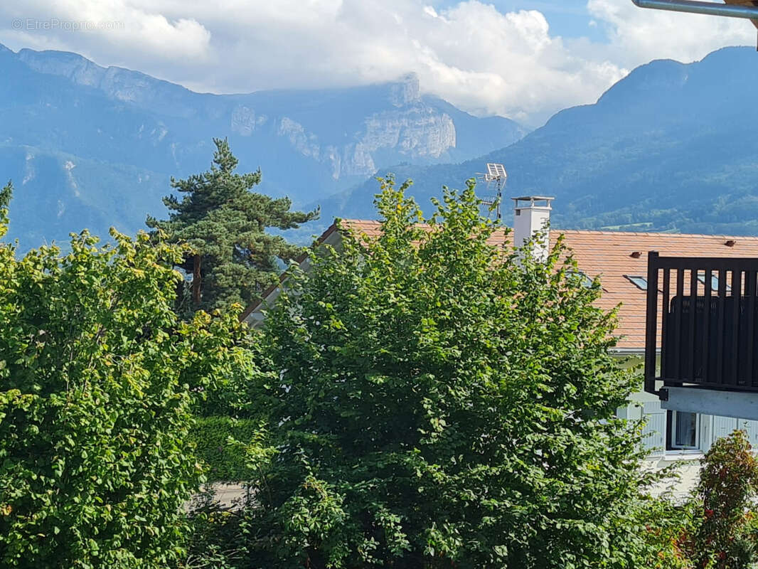 Appartement à LA ROCHE-SUR-FORON
