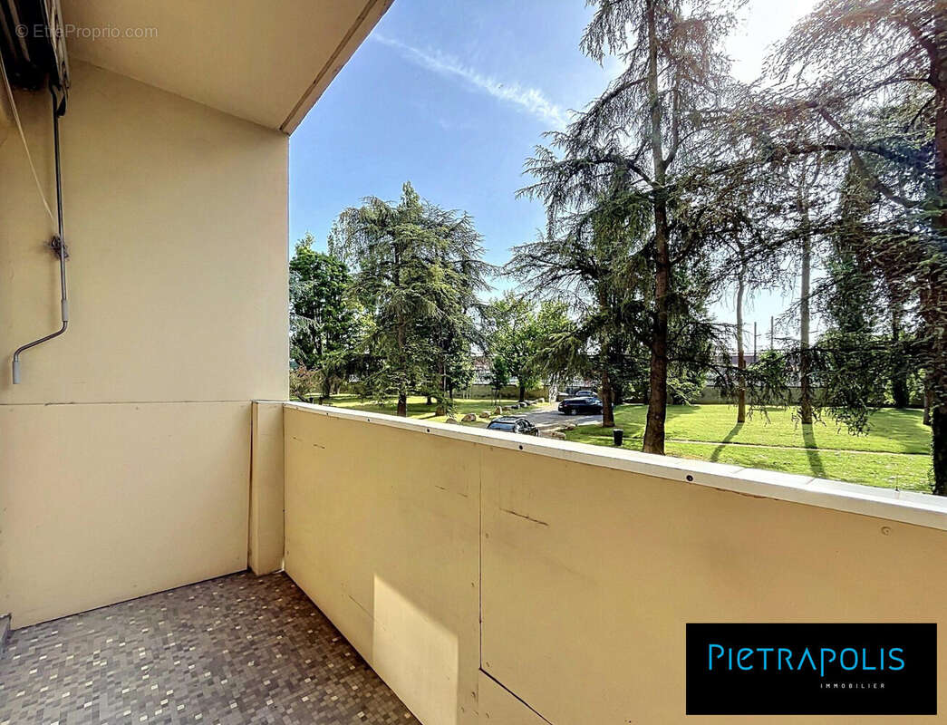 Appartement à OULLINS