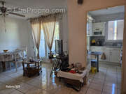 Appartement à SOLLIES-PONT