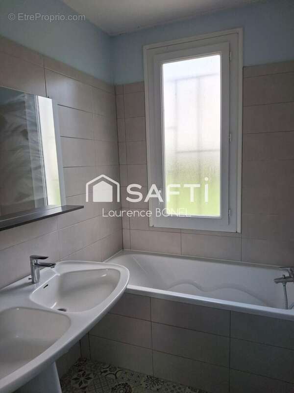 Photo 4 - Maison à SAINT-SYMPHORIEN