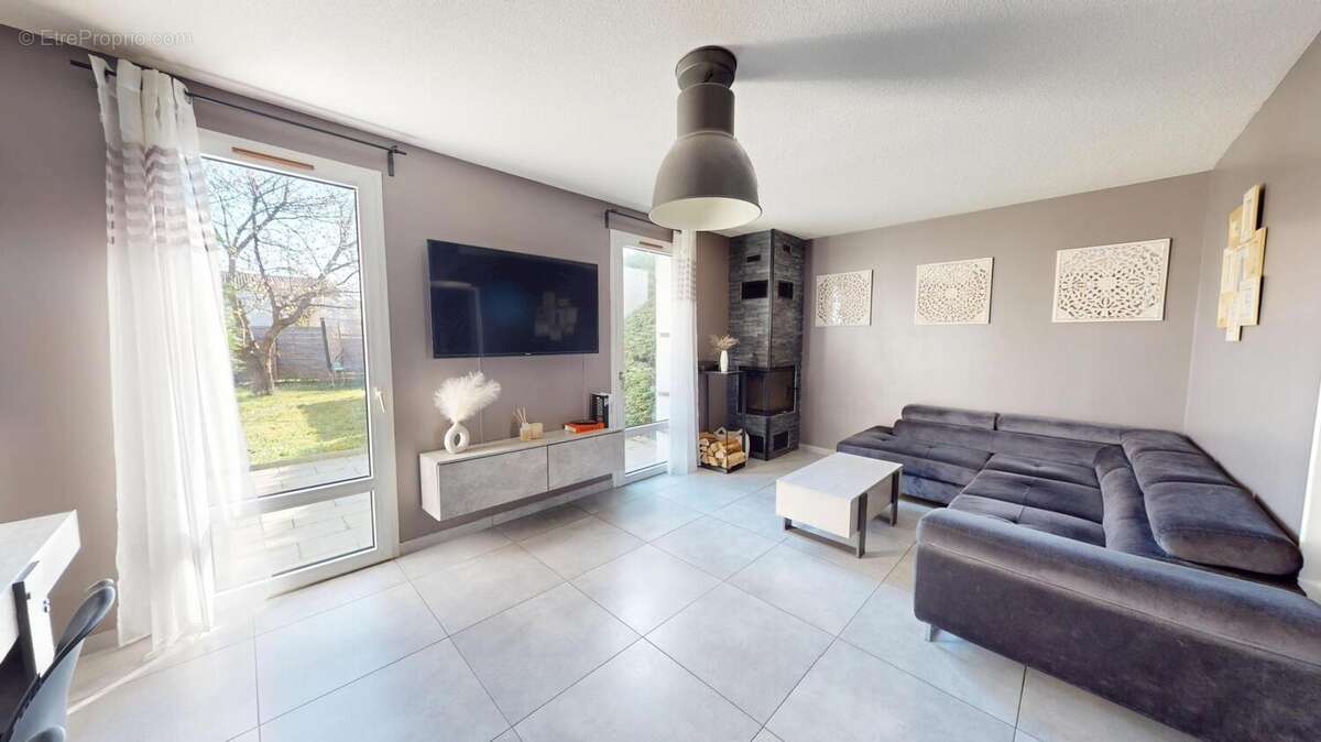 Photo 3 - Maison à L'ISLE-D'ABEAU