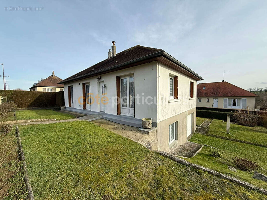 Maison à EVRECY
