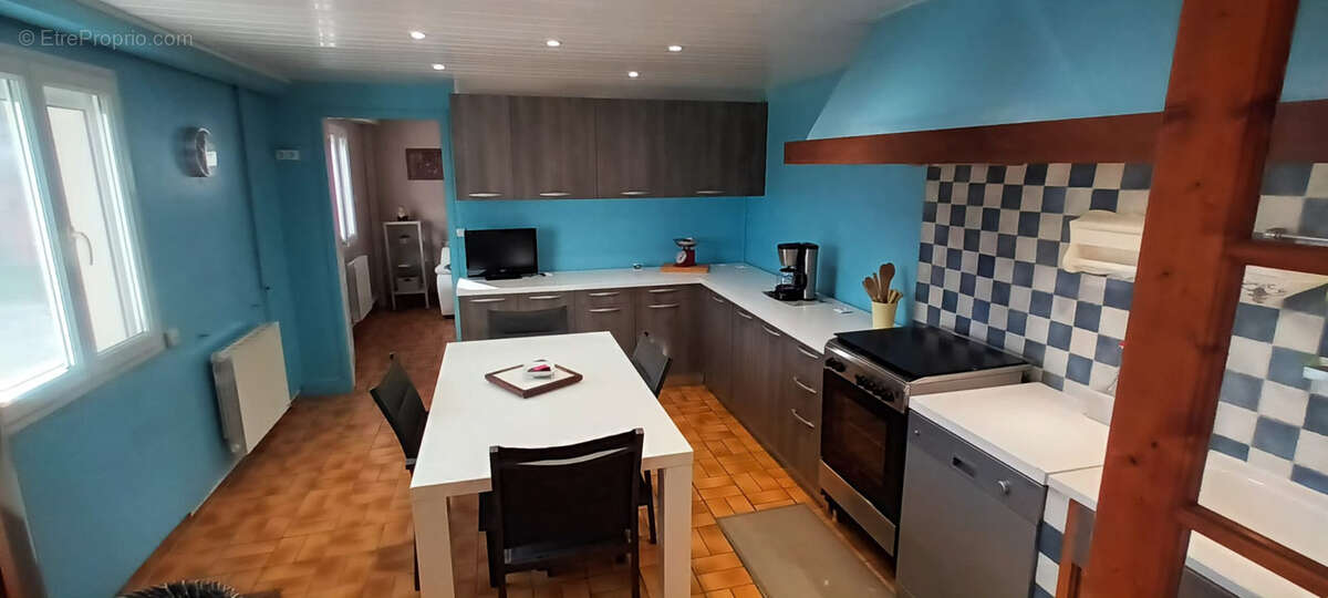 Maison à SAINT-ROMAIN-DE-JALIONAS