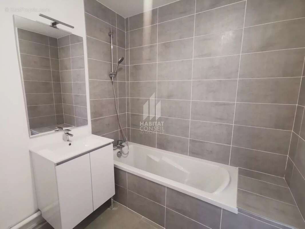 Appartement à ECHIROLLES