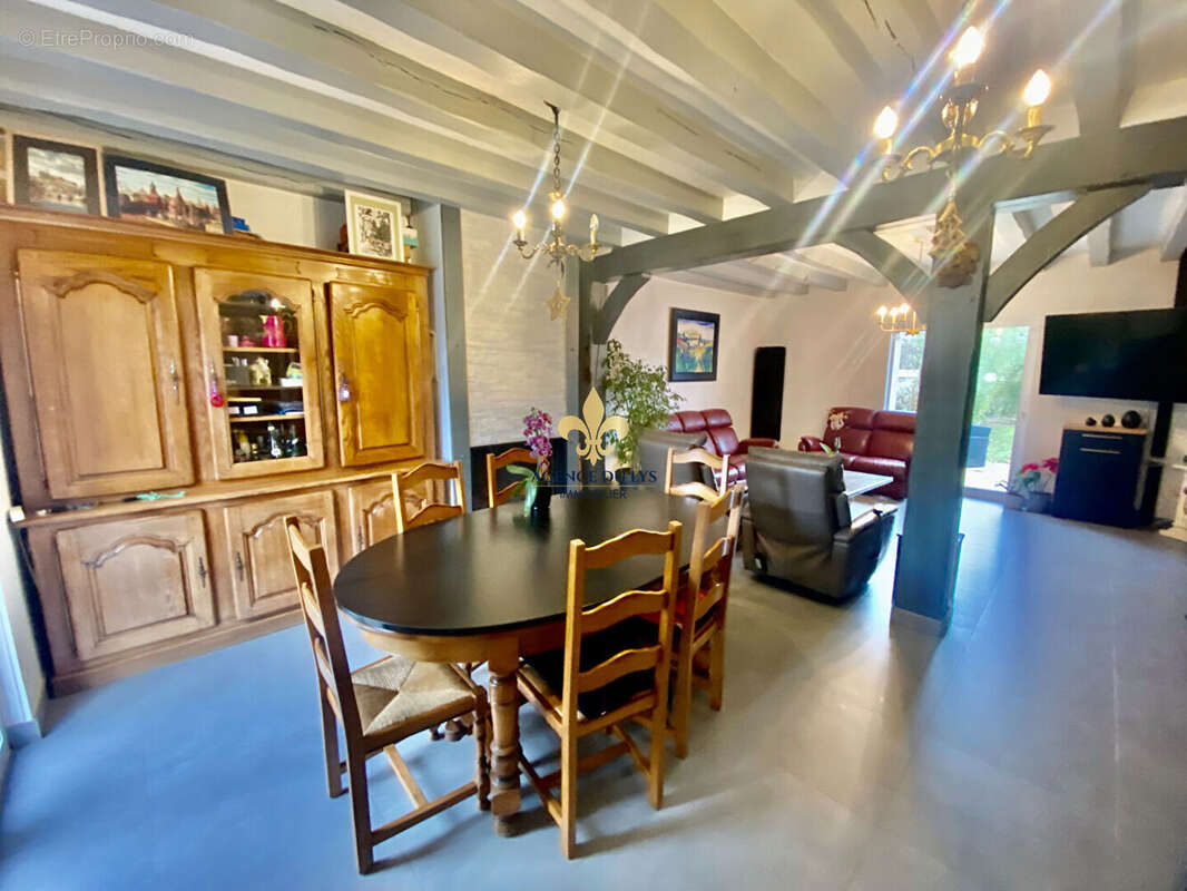 Maison à ORRY-LA-VILLE