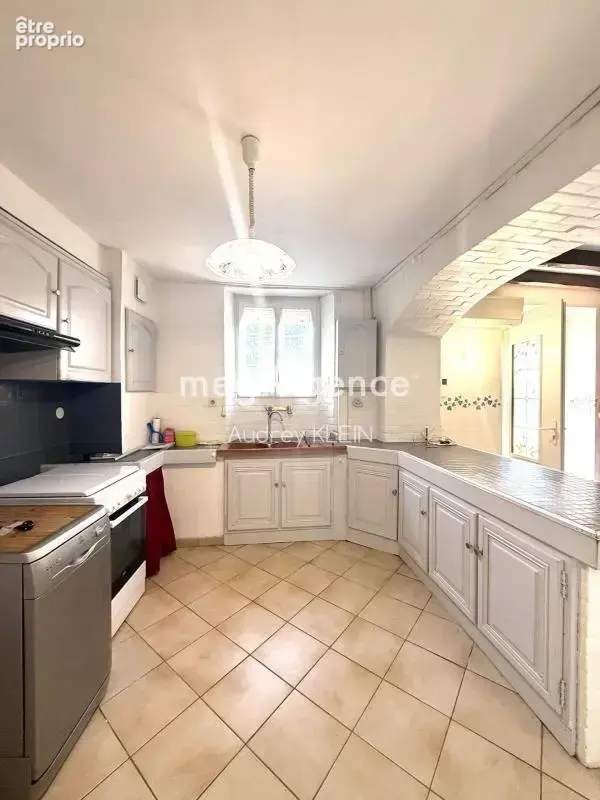 Maison de charme avec jardin et garage — équipée de la climatisation - photo 5