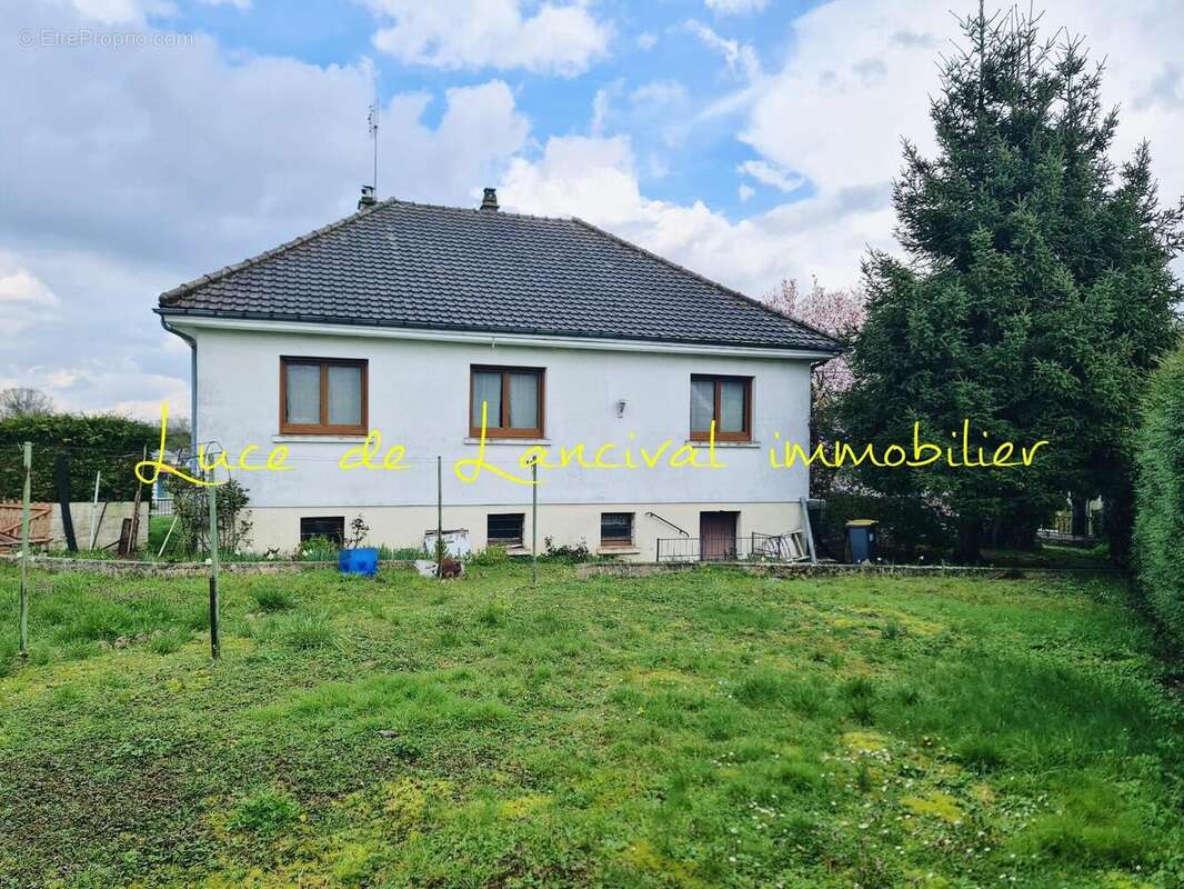 Maison 83 m² à Saint-Gobain  - photo 4