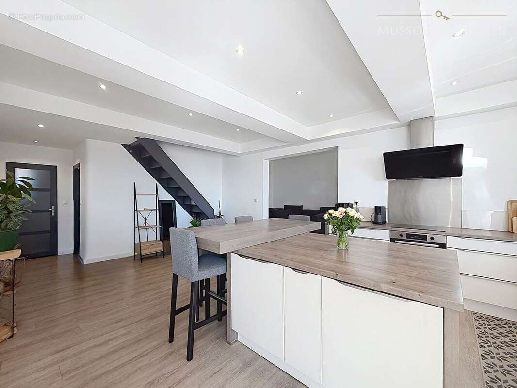 Appartement à MARSEILLE-8E
