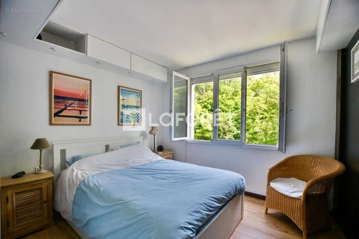 Appartement à LA CELLE-SAINT-CLOUD