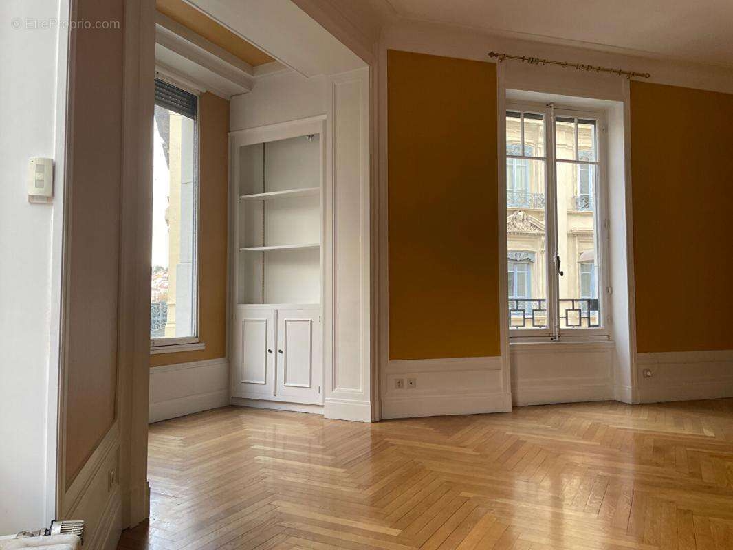 Appartement à LYON-6E