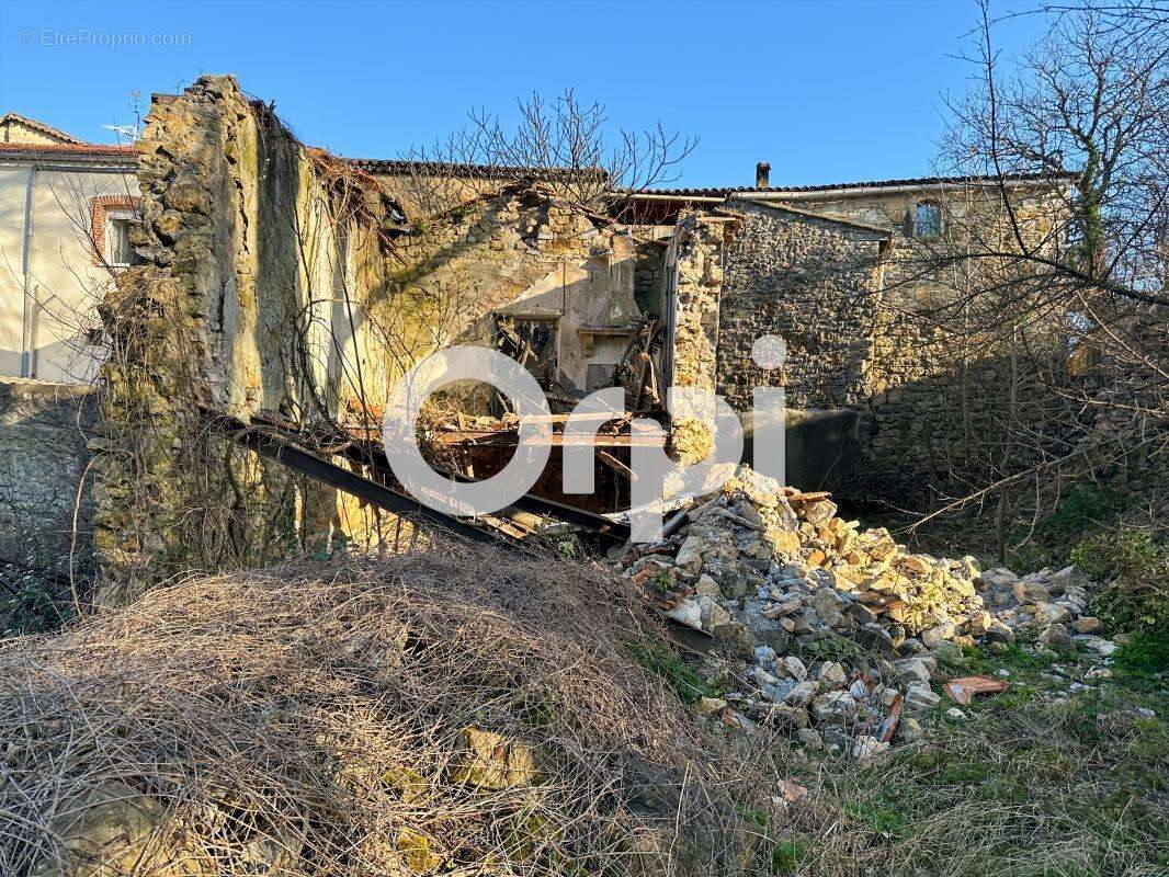 Maison à ALLEGRE-LES-FUMADES