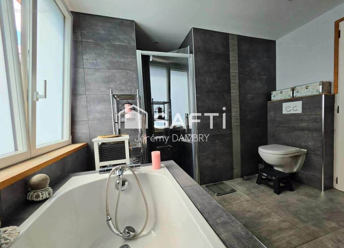 Maison 80 m² à Loos  - photo 8