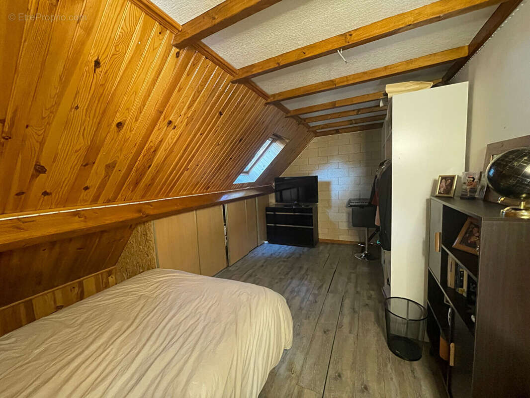 Maison à NEUVY-EN-DUNOIS