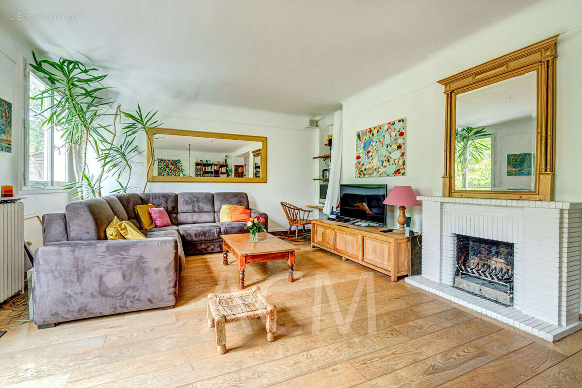 Appartement à MAISONS-LAFFITTE