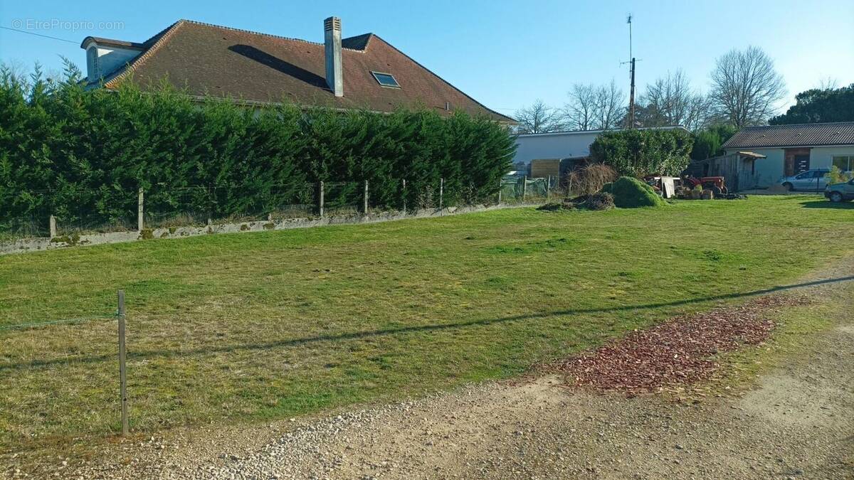 Terrain à BELIN-BELIET