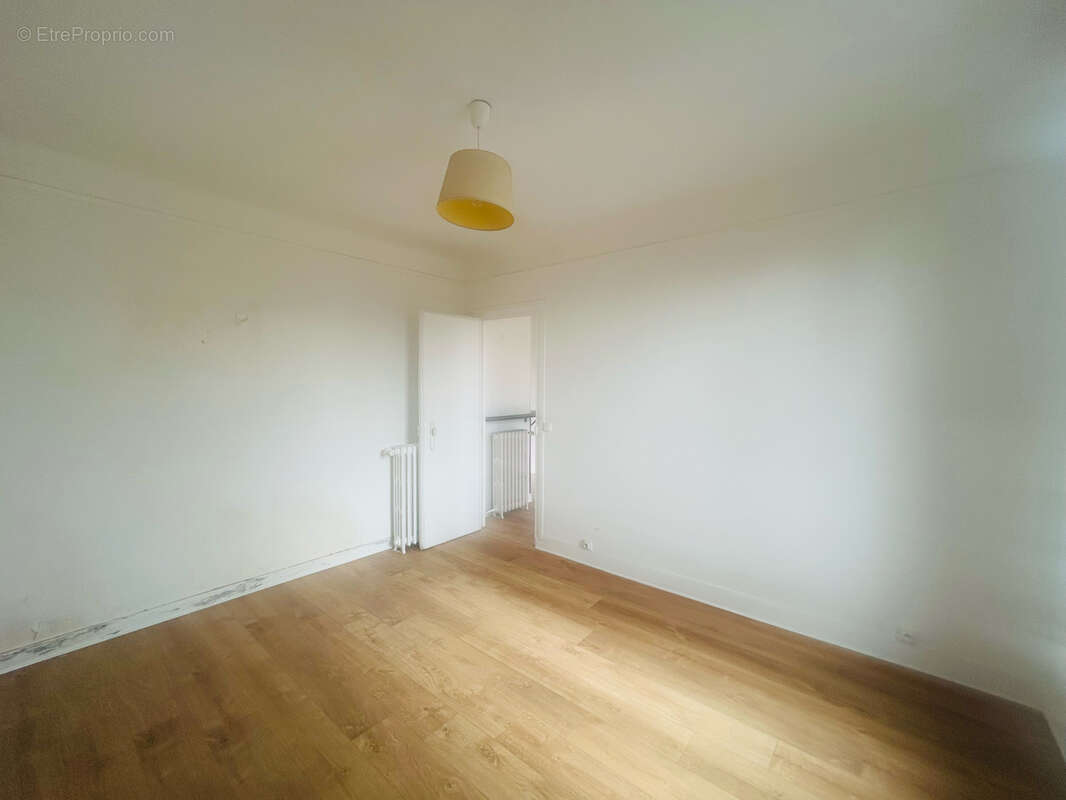 Appartement à MONTROUGE