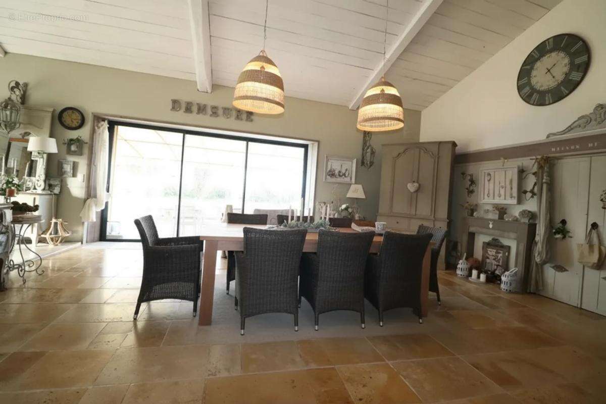 Maison à SAUVETERRE-DE-GUYENNE